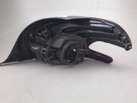 FEU ARRIERE GAUCHE  PEUGEOT 208