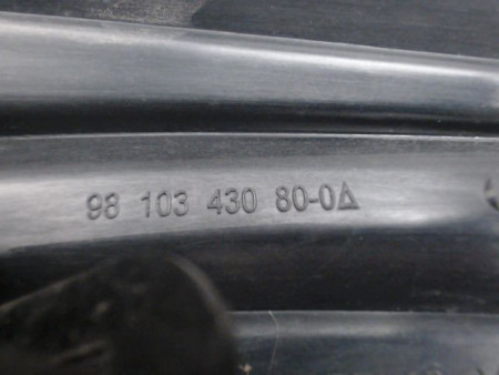 FEU ARRIERE GAUCHE  PEUGEOT 208