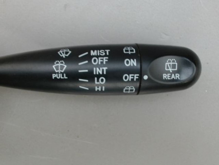 COMMANDE ESSUIE GLACE TOYOTA YARIS