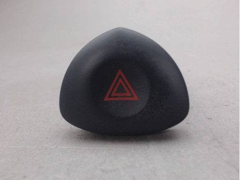 BOUTON DE WARNING RENAULT CLIO