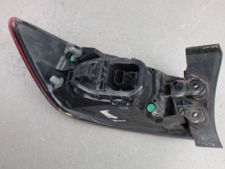 FEU ARRIERE DROIT RENAULT CLIO