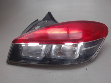 FEU ARRIERE DROIT RENAULT MEGANE