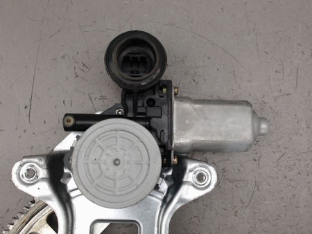 MECANISME LEVE-GLACE AVANT DROIT TOYOTA YARIS