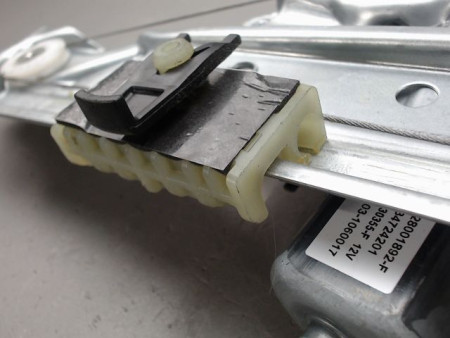 MECANISME LEVE-GLACE ARRIERE GAUCHE DACIA DUSTER