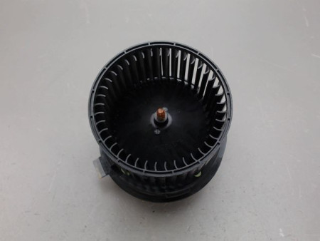 MOTEUR VENTILATEUR CHAUFFAGE DACIA DUSTER