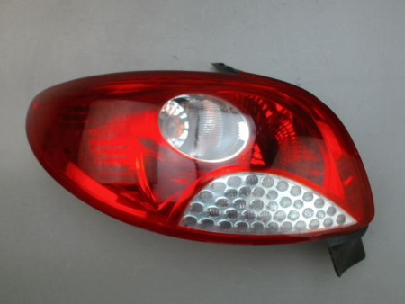 FEU ARRIERE GAUCHE  PEUGEOT 206