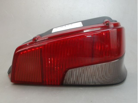 FEU ARRIERE DROIT PEUGEOT 106