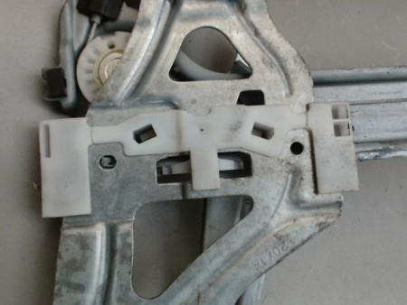 MECANISME LEVE-GLACE AVANT DROIT CITROEN C1