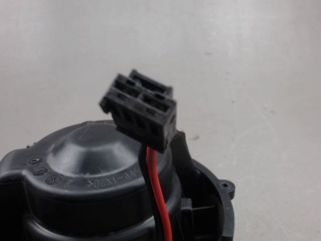 MOTEUR VENTILATEUR CHAUFFAGE B.M.W. SERIE 2
