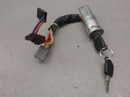 ANTIVOL DE DIRECTION PEUGEOT 106