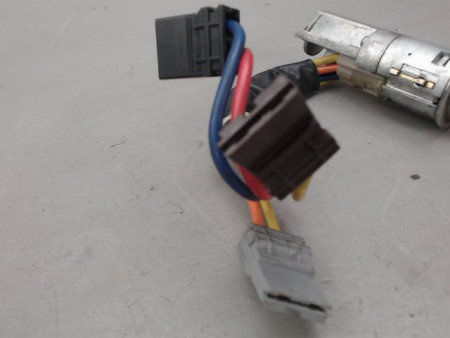 ANTIVOL DE DIRECTION PEUGEOT 106