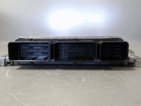 CALCULATEUR MOTEUR RENAULT MEGANE