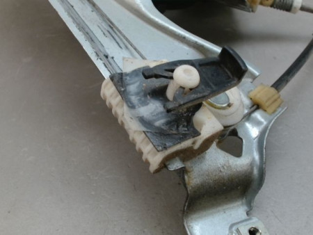 MECANISME LEVE-GLACE AVANT DROIT RENAULT CLIO