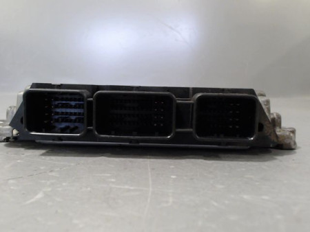 CALCULATEUR MOTEUR RENAULT LAGUNA