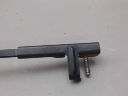 BRAS ESSUIE-GLACE AVANT GAUCHE VOLKSWAGEN POLO