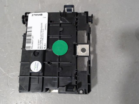BOITE A FUSIBLES PEUGEOT 207