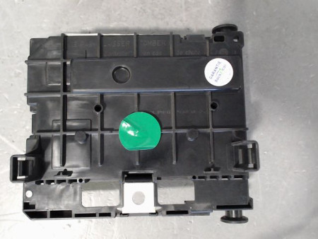 BOITE A FUSIBLES PEUGEOT 307