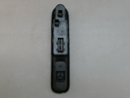 COMMANDE LEVE-GLACE PORTE AVG PEUGEOT 3008