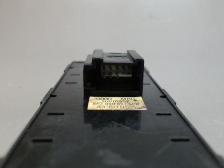 COMMANDE LEVE-GLACE PORTE AVG AUDI A3