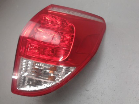FEU ARRIERE DROIT TOYOTA RAV4