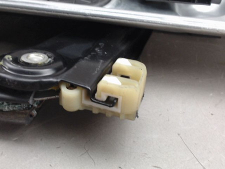 MECANISME LEVE-GLACE AVANT DROIT VOLKSWAGEN POLO