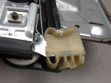 MECANISME LEVE-GLACE AVANT DROIT VOLKSWAGEN POLO