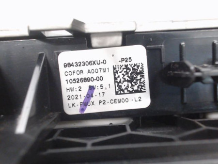 BOUTON DE WARNING PEUGEOT 2008