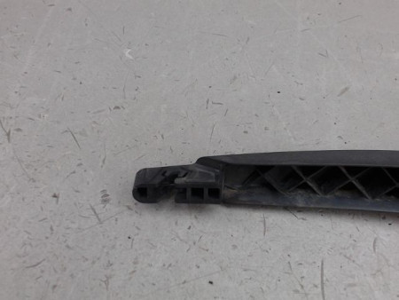 BRAS ESSUIE-GLACE ARRIERE FORD FIESTA