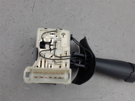 COMMANDE ESSUIE GLACE RENAULT CLIO