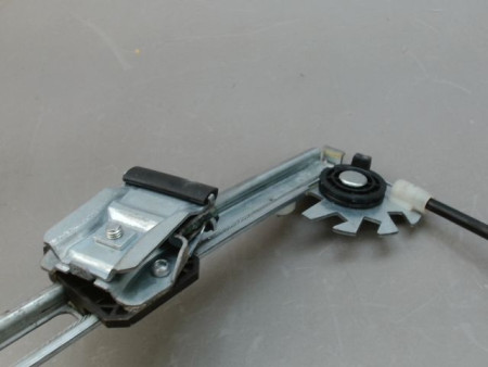 MECANISME LEVE-GLACE AVANT GAUCHE VOLKSWAGEN POLO
