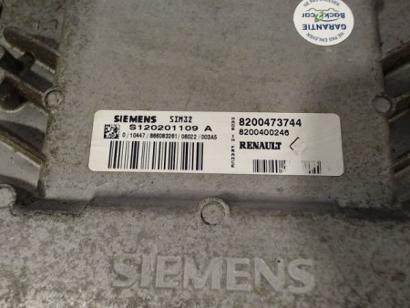 CALCULATEUR MOTEUR RENAULT CLIO