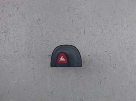BOUTON DE WARNING RENAULT MEGANE