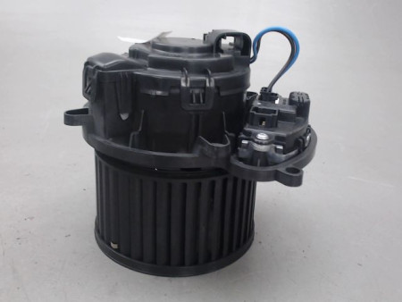 MOTEUR VENTILATEUR CHAUFFAGE RENAULT MEGANE