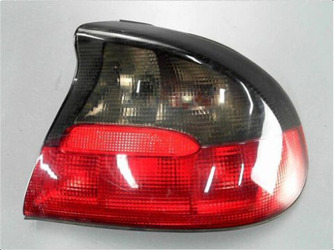 FEU ARRIERE DROIT OPEL TIGRA