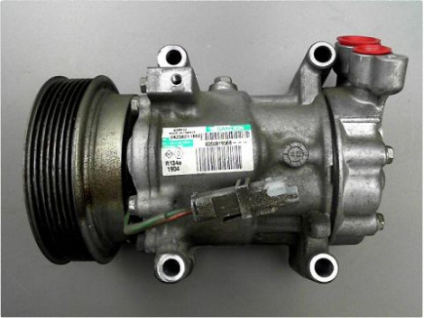 COMPRESSEUR AIR CONDITIONNE RENAULT TWINGO II 2009-