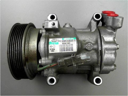 COMPRESSEUR AIR CONDITIONNE RENAULT TWINGO II 2009-