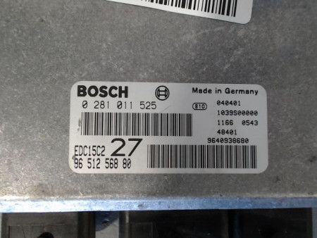 CALCULATEUR MOTEUR PEUGEOT 206