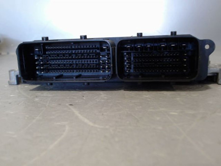 CALCULATEUR MOTEUR PEUGEOT 208