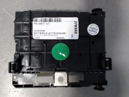 BOITE A FUSIBLES PEUGEOT 207