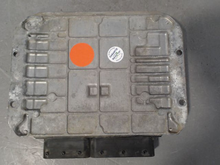 CALCULATEUR MOTEUR OPEL ZAFIRA