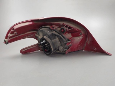 FEU ARRIERE DROIT PEUGEOT 208