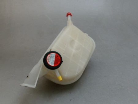 VASE EXPANSION TOYOTA AURIS