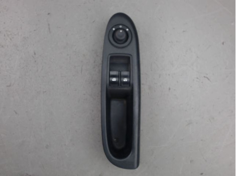 COMMANDE LEVE-GLACE PORTE AVG RENAULT CLIO