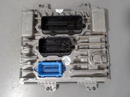 CALCULATEUR MOTEUR OPEL ASTRA