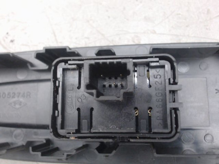 COMMANDE LEVE-GLACE PORTE AVD RENAULT MEGANE
