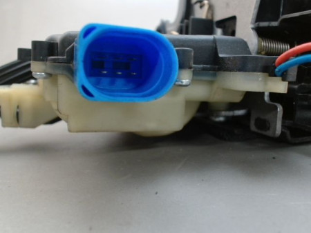 SYSTEME CONDAMNATION ARRIERE GAUCHE VOLKSWAGEN POLO