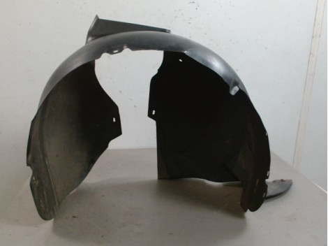 PARE-BOUE AVANT DROIT VOLKSWAGEN TOURAN