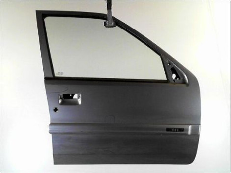PORTE AVANT DROIT CITROEN SAXO 96-99