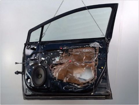 PORTE AVANT DROIT TOYOTA AVENSIS III 09-12