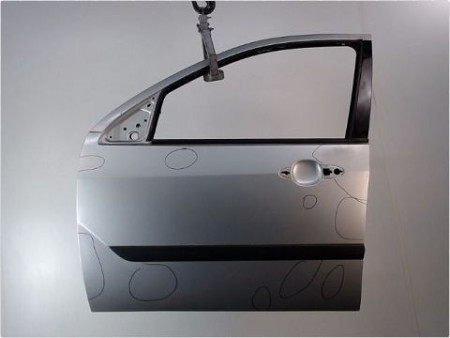 PORTE AVANT GAUCHE FORD FOCUS 98-04